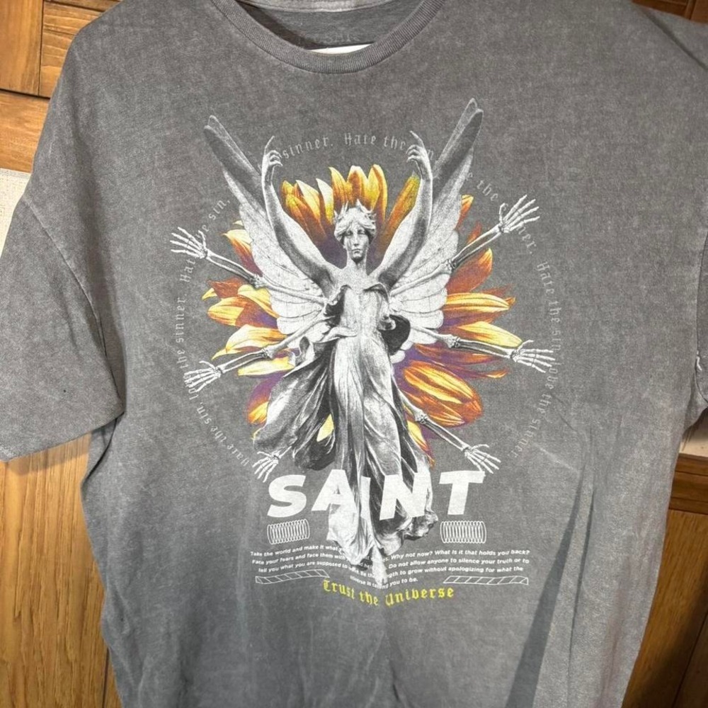 Aura Saint Trust the Universe Graphic Tee Acid Wash Gray Angel Sunflower‎ Shirt